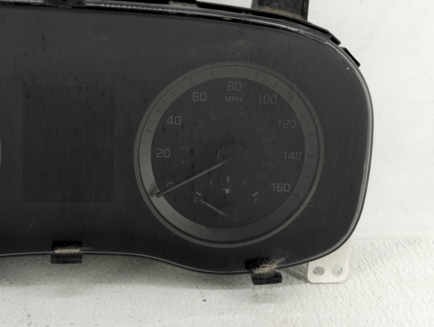2016-2017 Hyundai Tucson Instrument Cluster Speedometer Gauges P/N:94001-D3180 Fits Fits 2016 2017 OEM Used Auto Parts - Oem