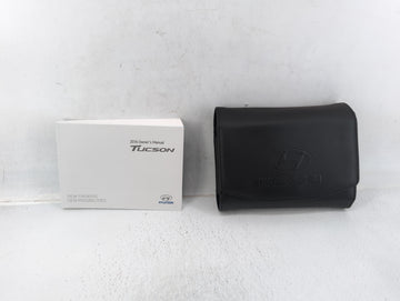 2016 Hyundai Tucson Owners Manual Book Guide P/N:GD30-EU63L OEM Used Auto Parts - Oemusedautoparts1.com