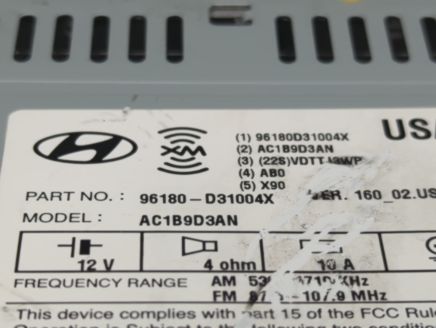 2016-2017 Hyundai Tucson Radio AM FM Cd Player Receiver Replacement P/N:96180-D31004X Fits Fits 2016 2017 OEM Used Auto Part