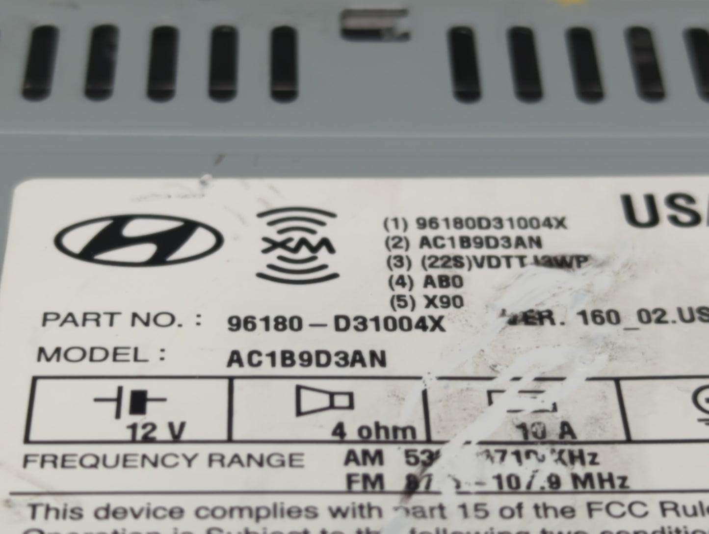 2016-2017 Hyundai Tucson Radio AM FM Cd Player Receiver Replacement P/N:96180-D31004X Fits Fits 2016 2017 OEM Used Auto Part