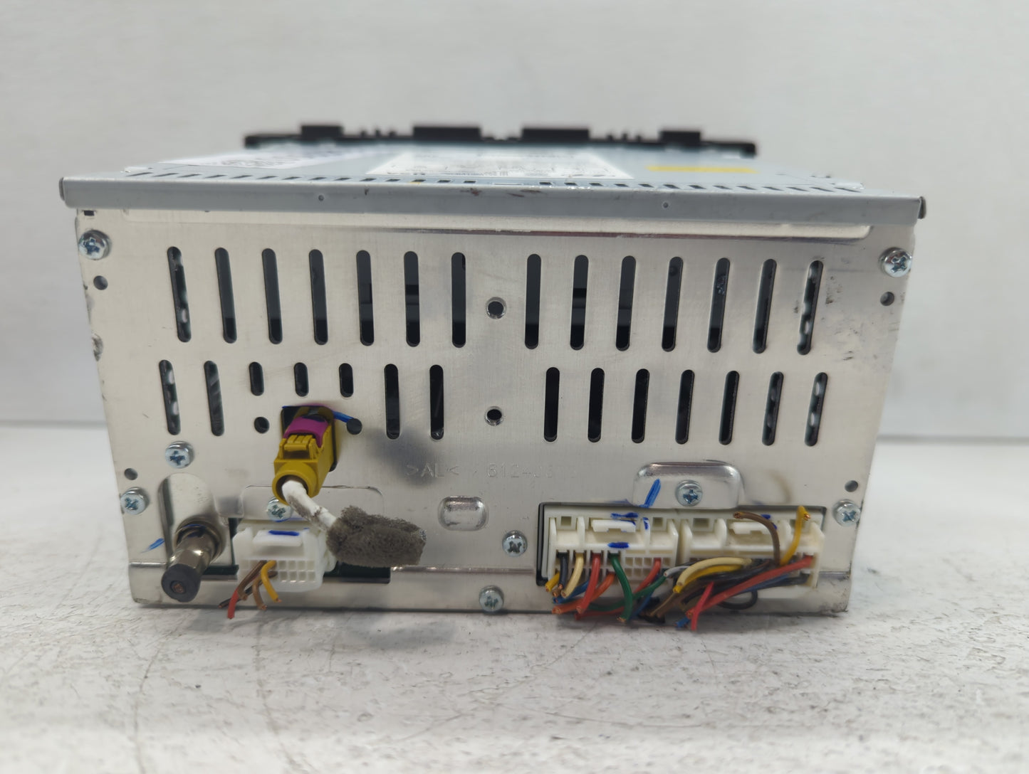 2016-2017 Hyundai Tucson Radio AM FM Cd Player Receiver Replacement P/N:96180-D31004X Fits Fits 2016 2017 OEM Used Auto Part
