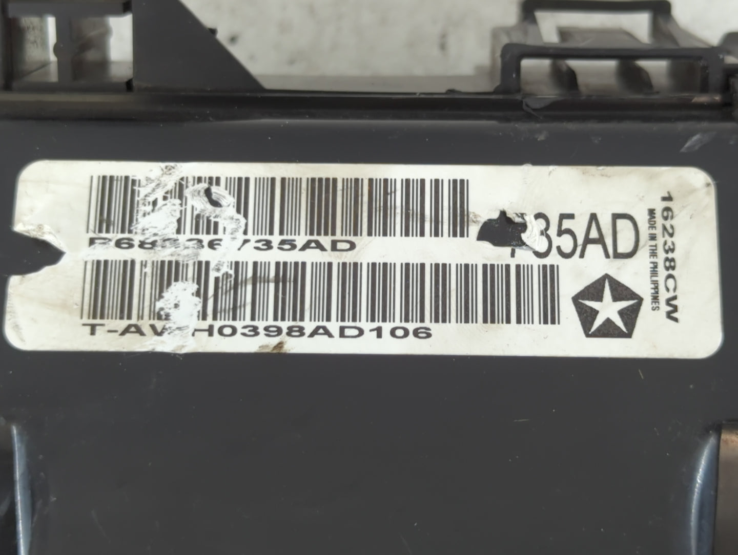 2016-2018 Hyundai Tucson Fusebox Fuse Box Panel Relay Module P/N:P68336735AD PP-TD10, 7154-7630-30 Fits Fits 2016 2017 2018 