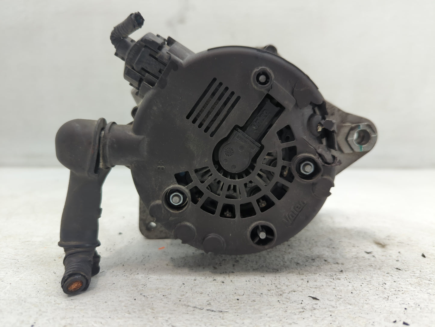 2016-2021 Hyundai Tucson Alternator Replacement Generator Charging Assembly Engine OEM P/N:2624670 37300-2E820 Fits OEM Used