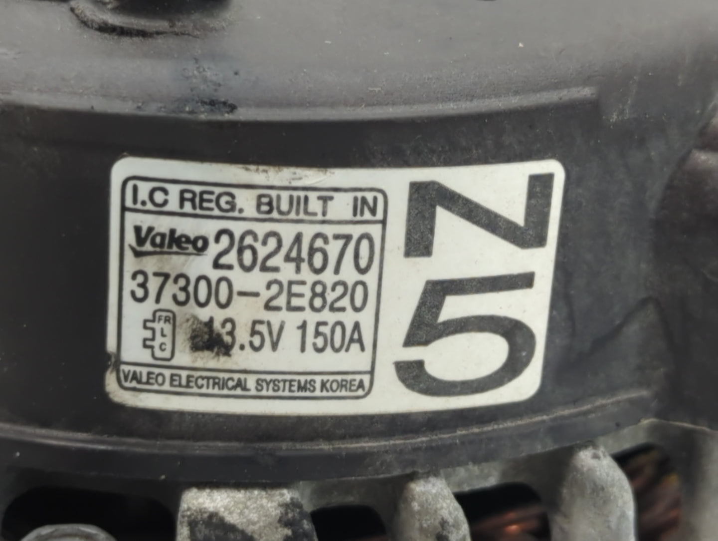 2016-2021 Hyundai Tucson Alternator Replacement Generator Charging Assembly Engine OEM P/N:2624670 37300-2E820 Fits OEM Used
