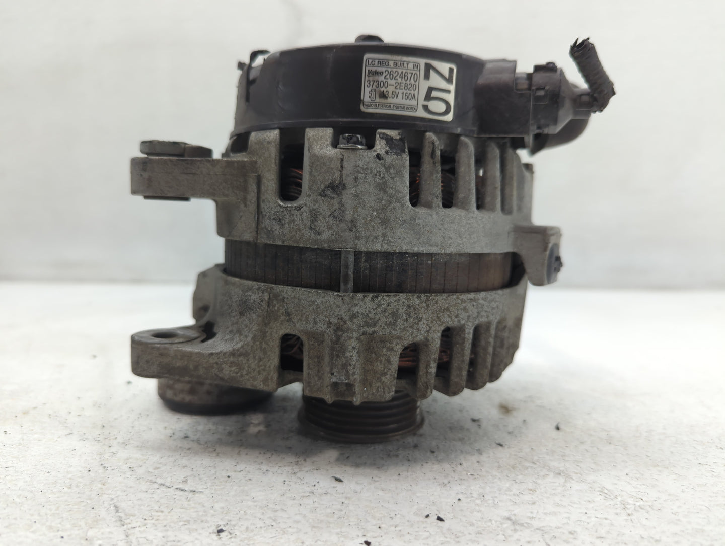 2016-2021 Hyundai Tucson Alternator Replacement Generator Charging Assembly Engine OEM P/N:2624670 37300-2E820 Fits OEM Used