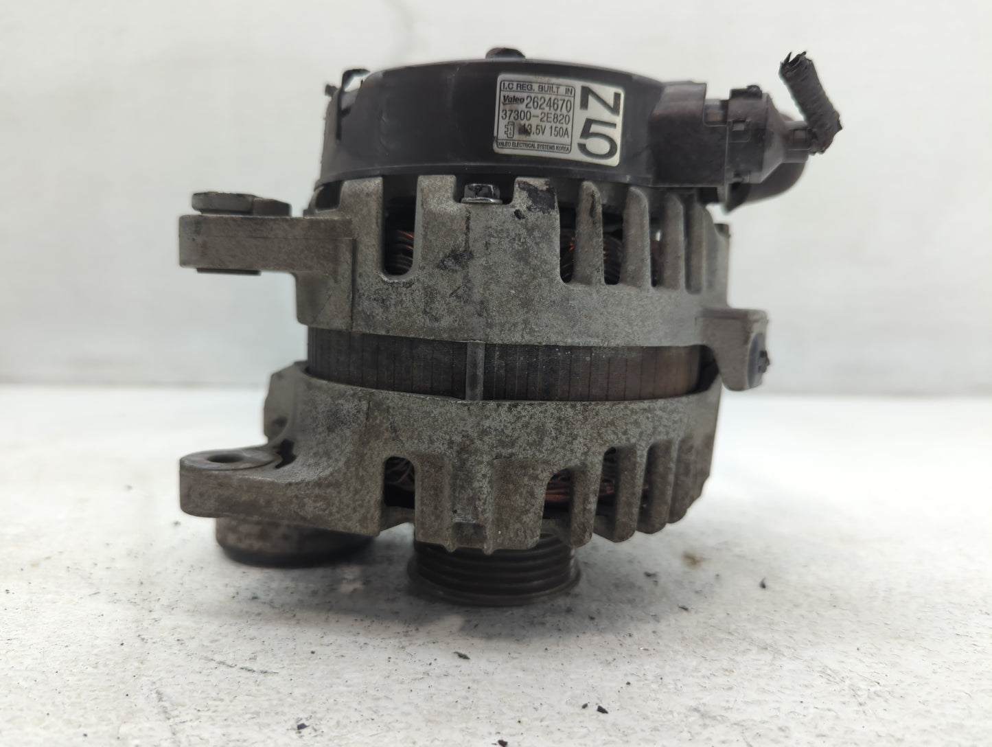 2016-2021 Hyundai Tucson Alternator Replacement Generator Charging Assembly Engine OEM P/N:2624670 37300-2E820 Fits OEM Used