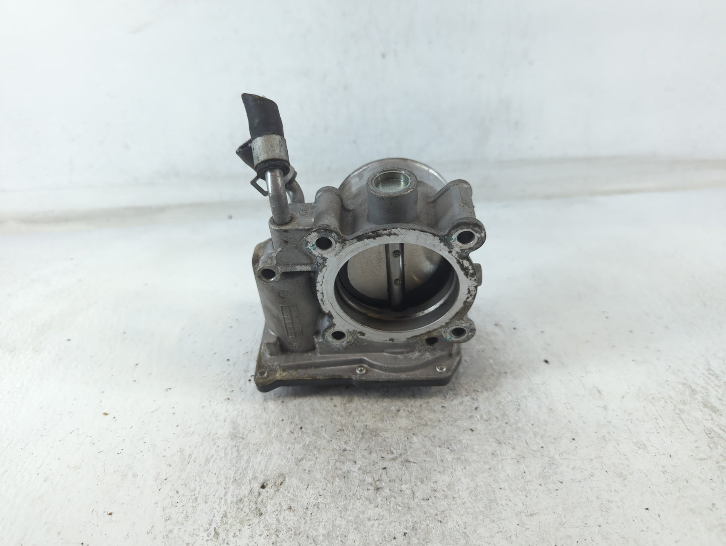 2014-2021 Hyundai Tucson Throttle Body P/N:35100-2E000 Fits Fits 2011 2012 2013 2014 2015 2016 2017 2018 2019 2020 2021 OEM 