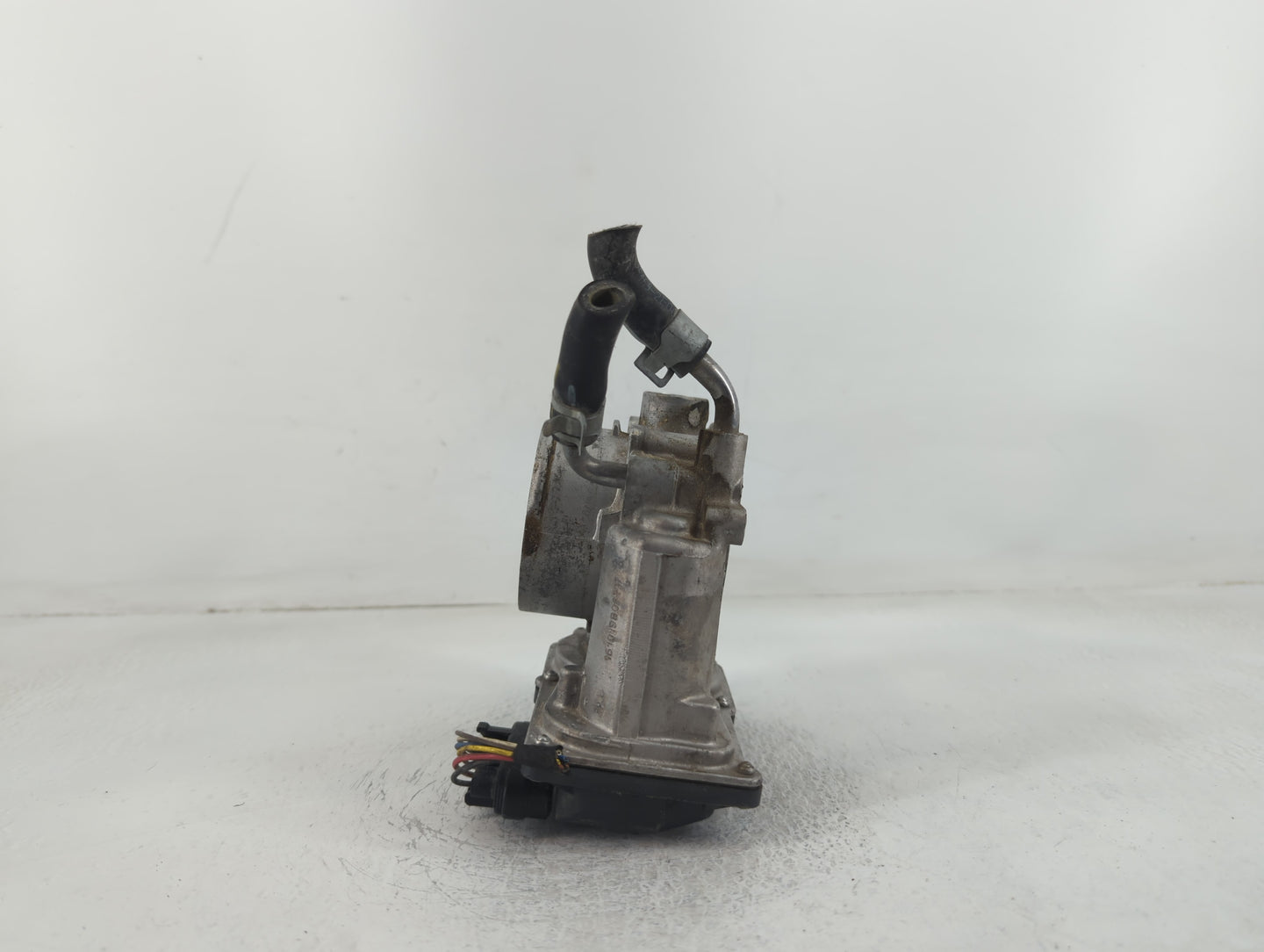 2014-2021 Hyundai Tucson Throttle Body P/N:35100-2E000 Fits Fits 2011 2012 2013 2014 2015 2016 2017 2018 2019 2020 2021 OEM 