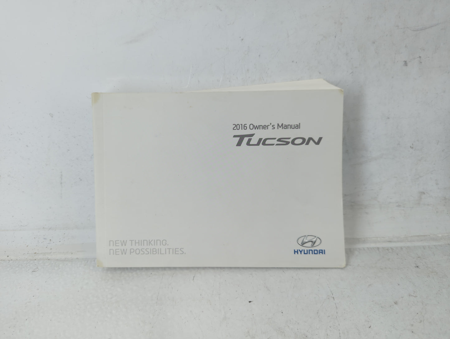 2016 Hyundai Tucson Owners Manual Book Guide P/N:GD30-EU56C OEM Used Auto Parts - Oemusedautoparts1.com