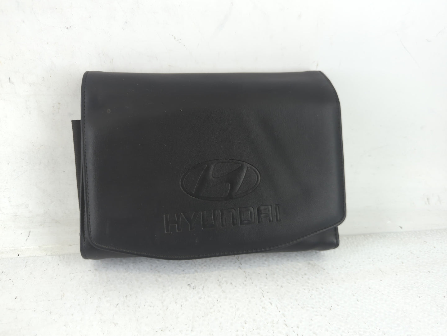 2016 Hyundai Tucson Owners Manual Book Guide P/N:GD30-EU56C OEM Used Auto Parts - Oemusedautoparts1.com