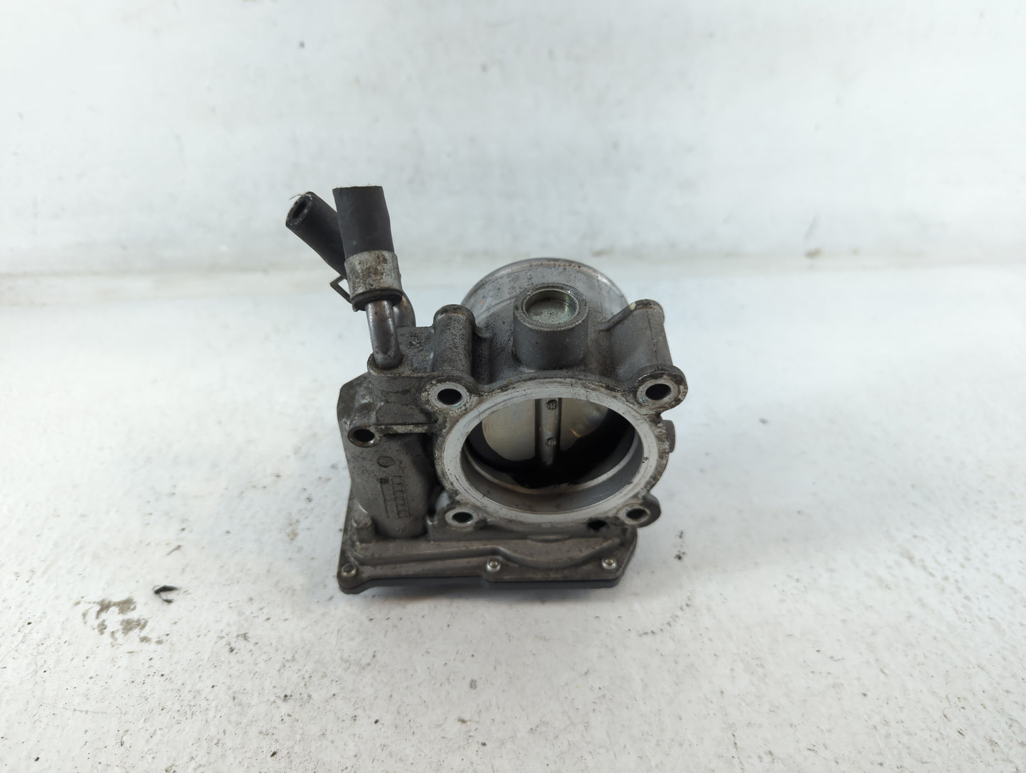2014-2021 Hyundai Tucson Throttle Body P/N:35100-2E000 Fits Fits 2011 2012 2013 2014 2015 2016 2017 2018 2019 2020 2021 OEM 
