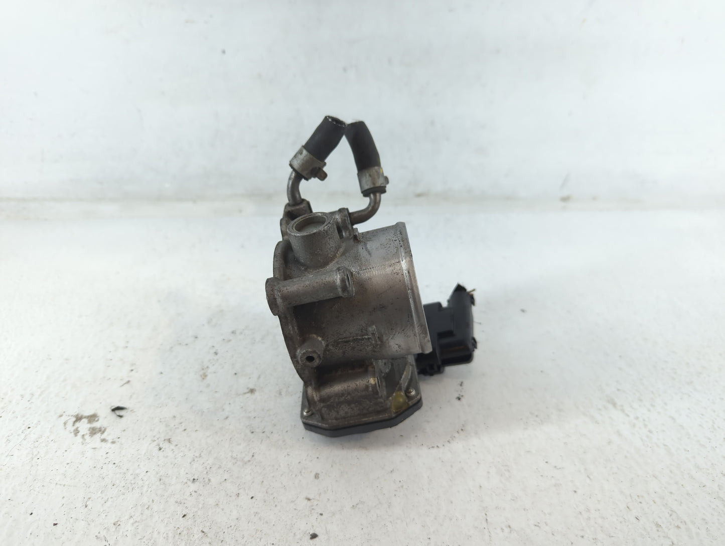 2014-2021 Hyundai Tucson Throttle Body P/N:35100-2E000 Fits Fits 2011 2012 2013 2014 2015 2016 2017 2018 2019 2020 2021 OEM 