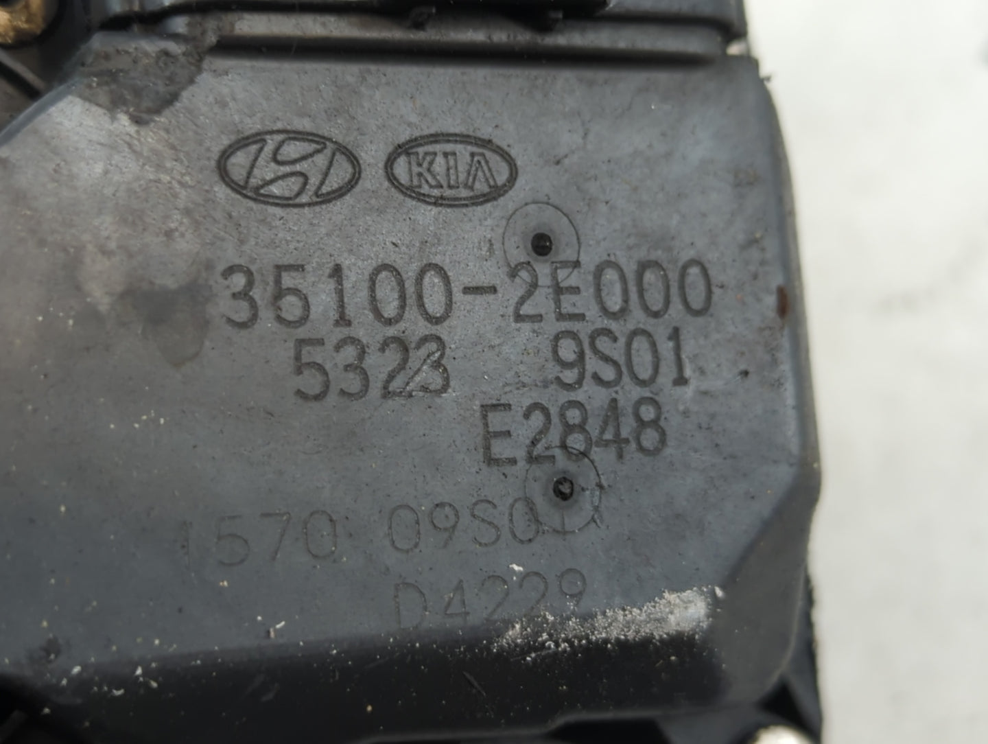 2014-2021 Hyundai Tucson Throttle Body P/N:35100-2E000 Fits Fits 2011 2012 2013 2014 2015 2016 2017 2018 2019 2020 2021 OEM 