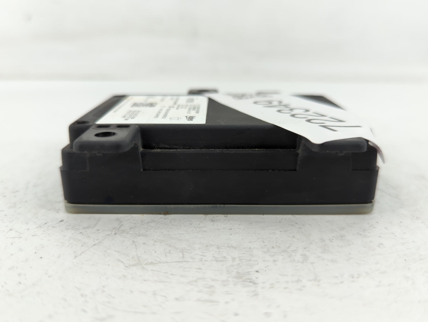 2016-2018 Hyundai Tucson Chassis Control Module Ccm Bcm Body Control 722349 - Oemusedautoparts1.com