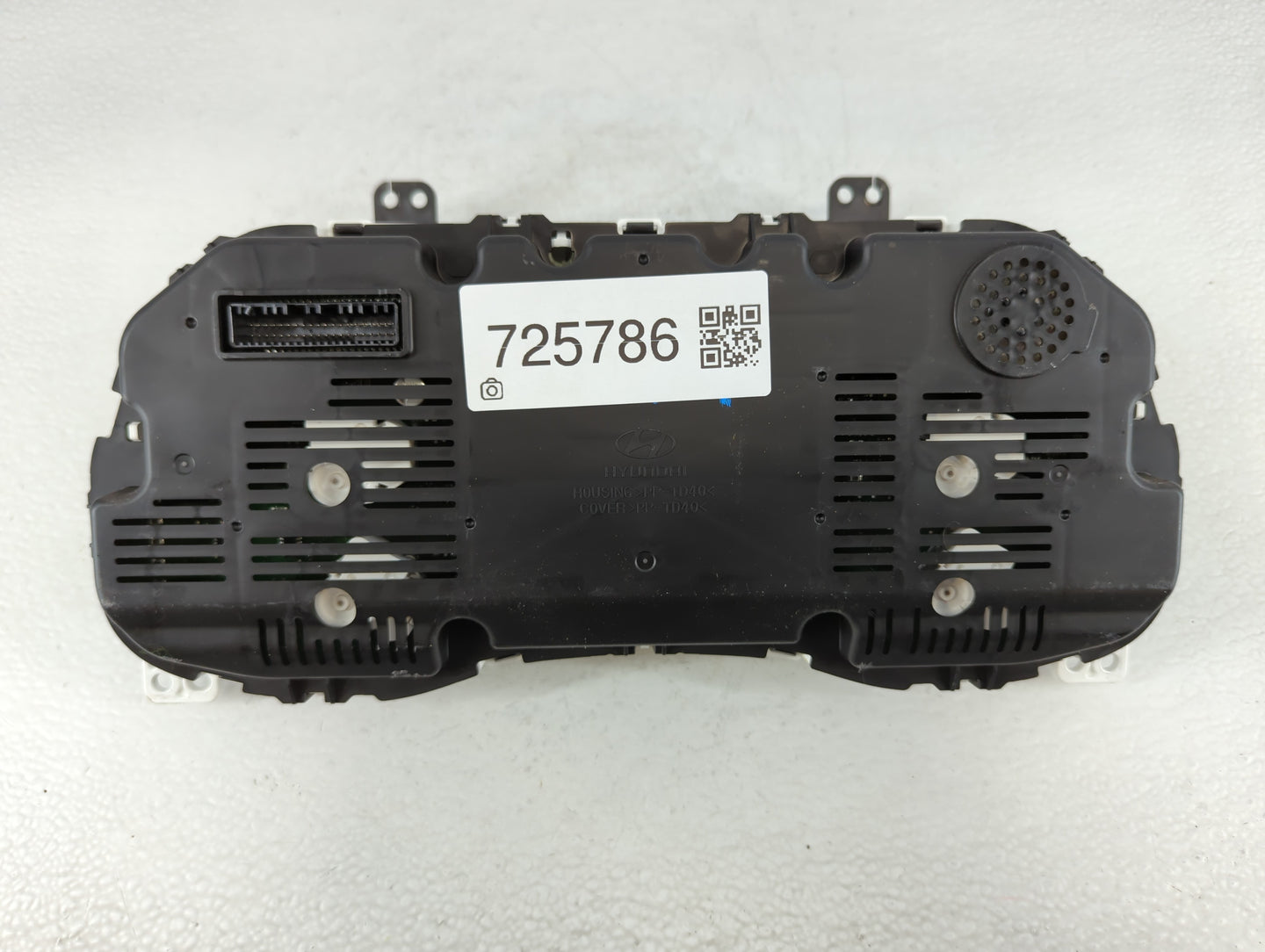 2016-2017 Hyundai Tucson Instrument Cluster Speedometer Gauges P/N:94001-D3180 Fits Fits 2016 2017 OEM Used Auto Parts - Oem