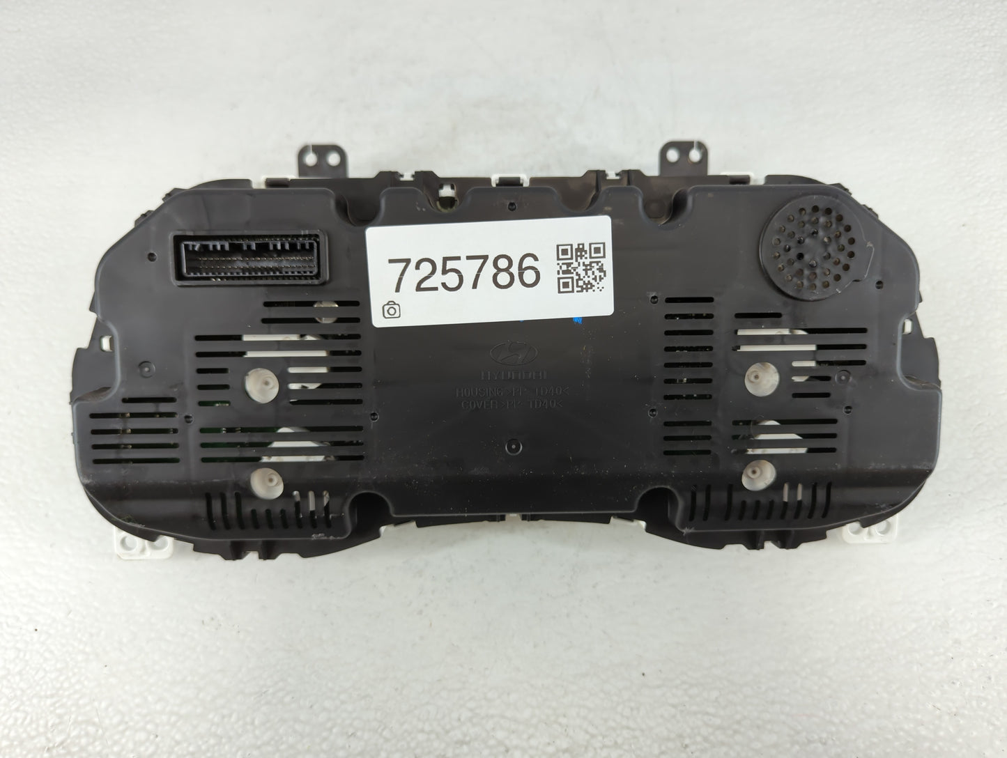 2016-2017 Hyundai Tucson Instrument Cluster Speedometer Gauges P/N:94001-D3180 Fits Fits 2016 2017 OEM Used Auto Parts - Oem