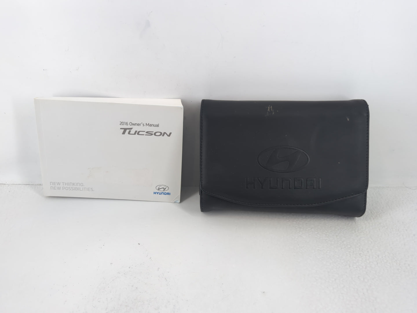 2016 Hyundai Tucson Owners Manual Book Guide P/N:GD30-EU56D OEM Used Auto Parts - Oemusedautoparts1.com