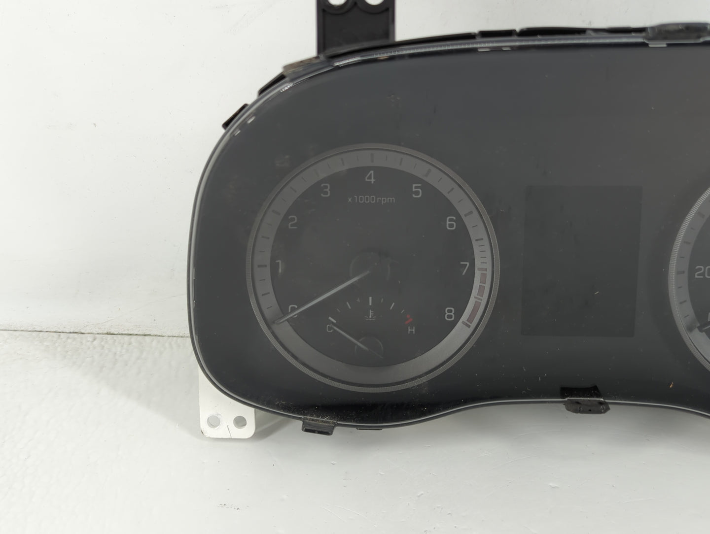 2016-2017 Hyundai Tucson Instrument Cluster Speedometer Gauges P/N:94001-D3181 Fits Fits 2016 2017 OEM Used Auto Parts - Oem