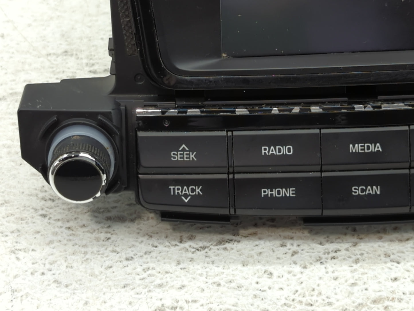 2016-2017 Hyundai Tucson Am Fm Cd Player Radio Receiver - Oemusedautoparts1.com