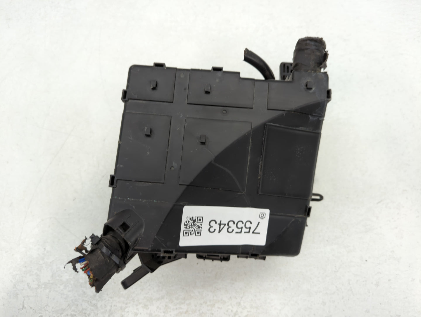 2016-2018 Hyundai Tucson Fusebox Fuse Box Panel Relay Module P/N:91422-D3080-08 A5703003, 91422 D3080 Fits Fits 2016 2017 20