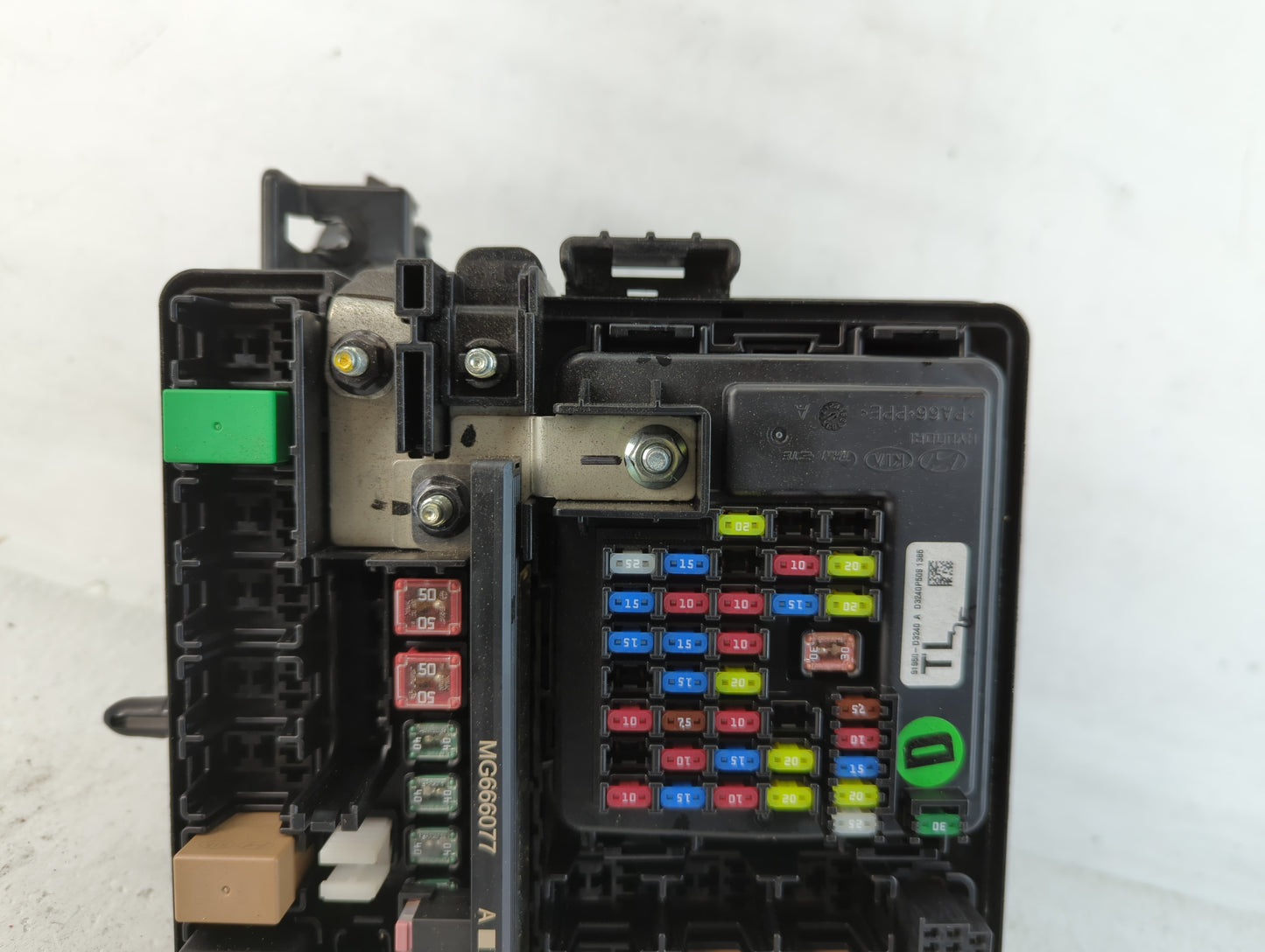 2016-2018 Hyundai Tucson Fusebox Fuse Box Panel Relay Module P/N:N91431-D3162-52 91431 D3162 Fits Fits 2016 2017 2018 OEM Us
