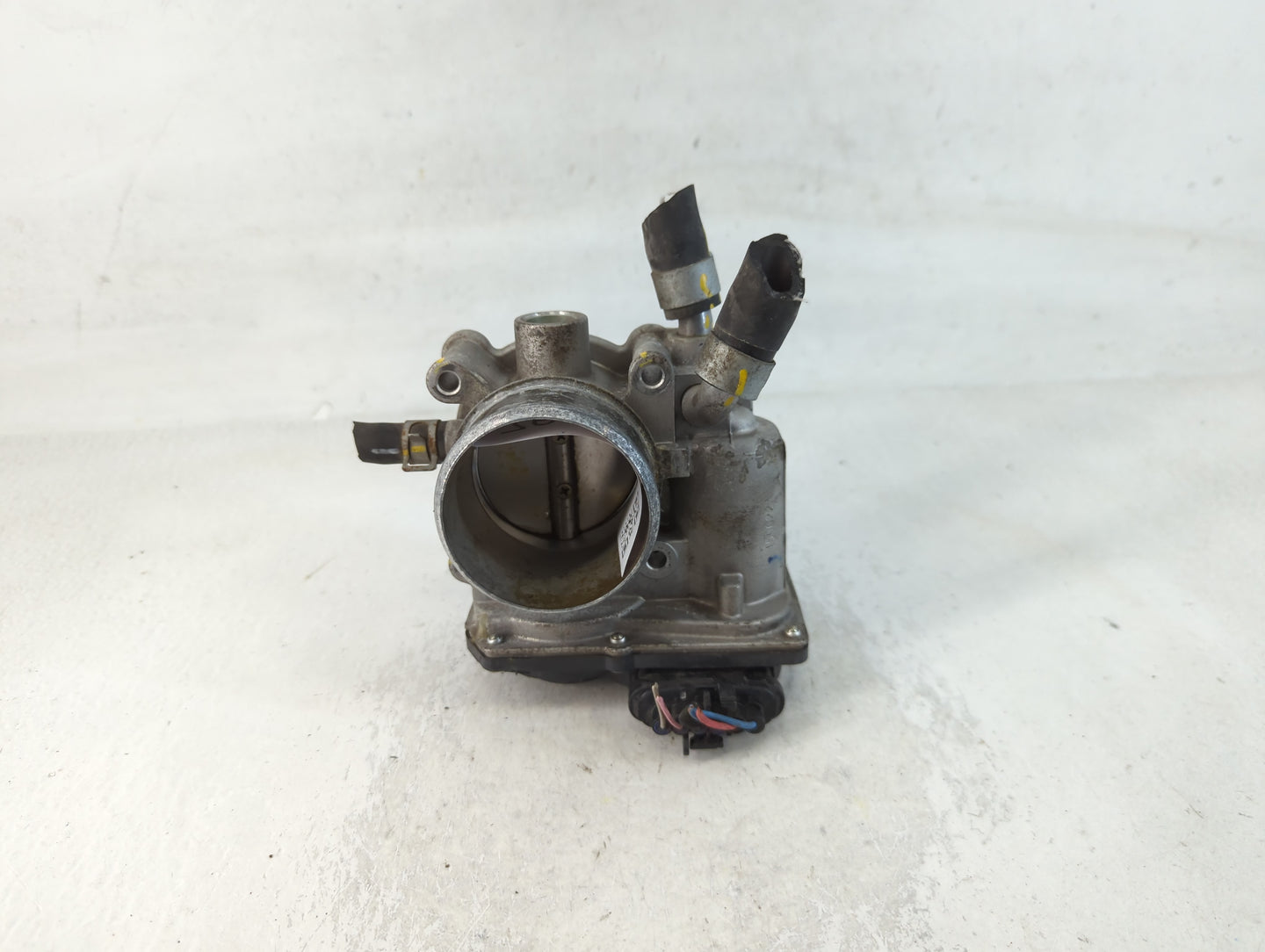 2016-2018 Hyundai Tucson Throttle Body P/N:35100-2B340 Fits Fits 2015 2016 2017 2018 2019 2020 2021 2022 OEM Used Auto Parts