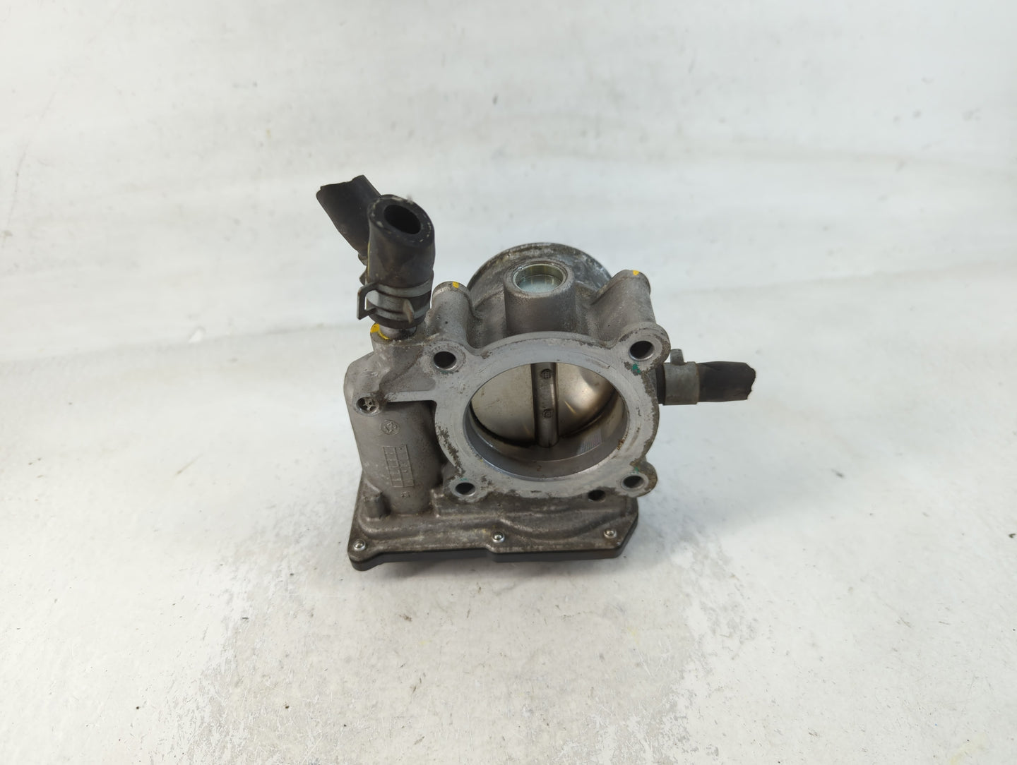 2016-2018 Hyundai Tucson Throttle Body P/N:35100-2B340 Fits Fits 2015 2016 2017 2018 2019 2020 2021 2022 OEM Used Auto Parts