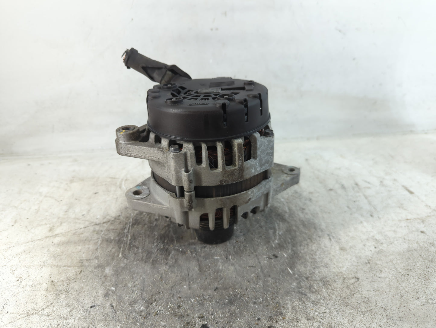 2016-2018 Hyundai Tucson Alternator Replacement Generator Charging Assembly Engine OEM P/N:37300-2B960 Fits OEM Used Auto Pa
