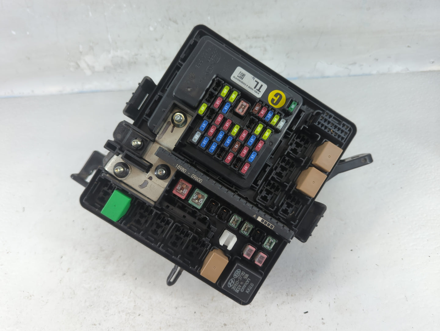 2016-2018 Hyundai Tucson Fusebox Fuse Box Panel Relay Module P/N:91422 D3130-13 Fits Fits 2016 2017 2018 OEM Used Auto Parts