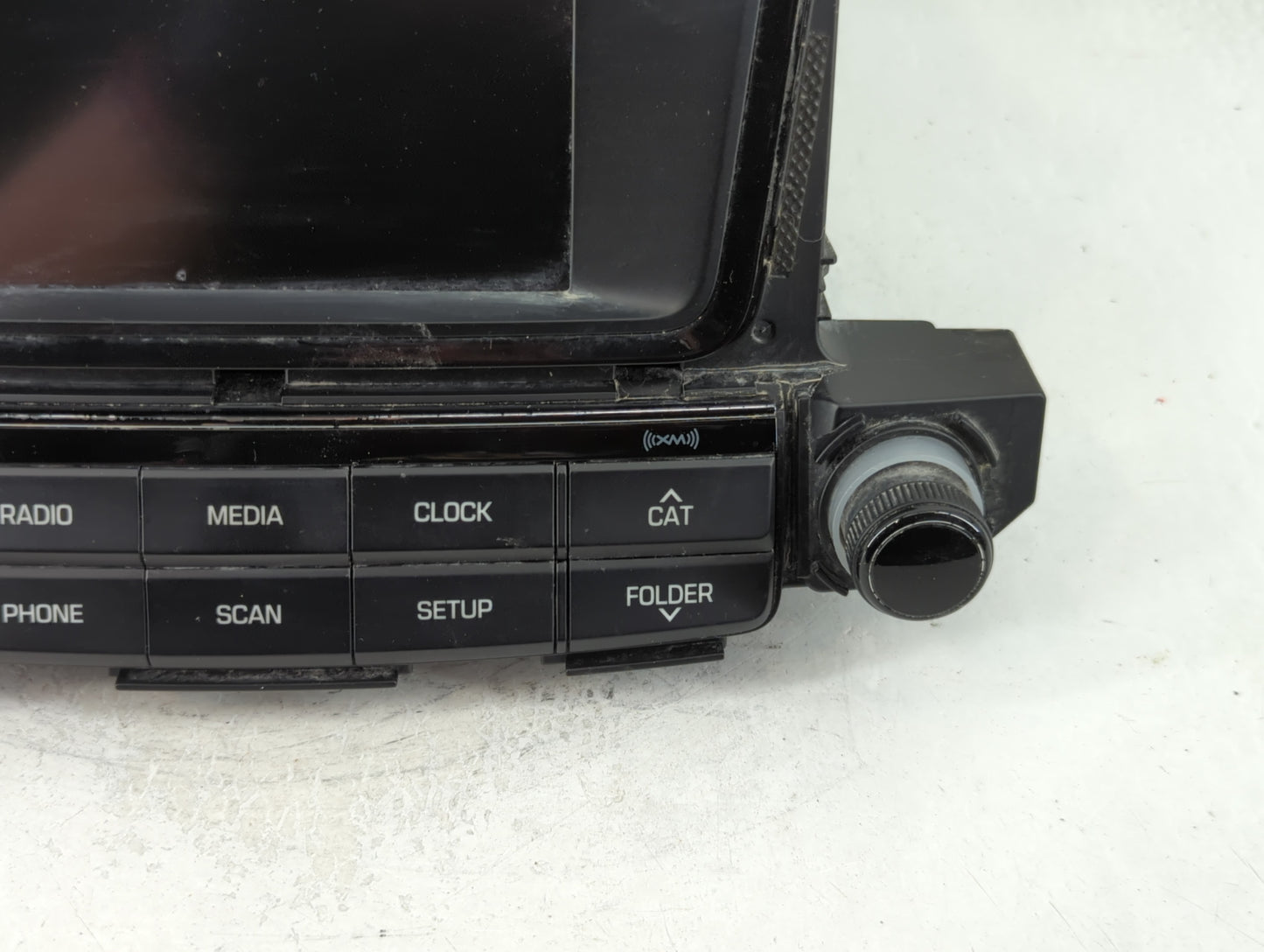 2016-2017 Hyundai Tucson Radio AM FM Cd Player Receiver Replacement P/N:96180-D31004X Fits Fits 2016 2017 OEM Used Auto Part
