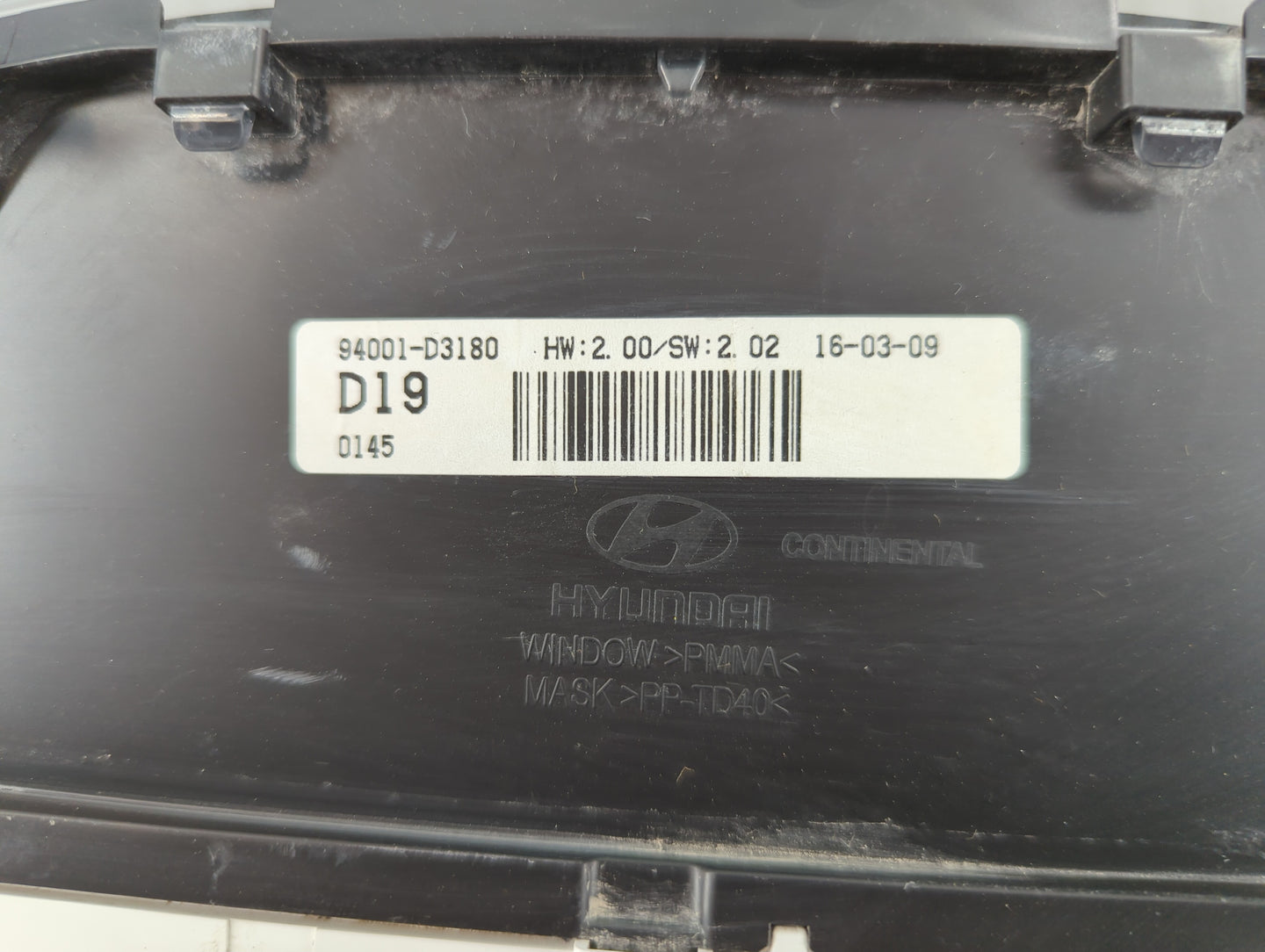 2016-2017 Hyundai Tucson Instrument Cluster Speedometer Gauges P/N:94001-D3180 Fits Fits 2016 2017 OEM Used Auto Parts - Oem