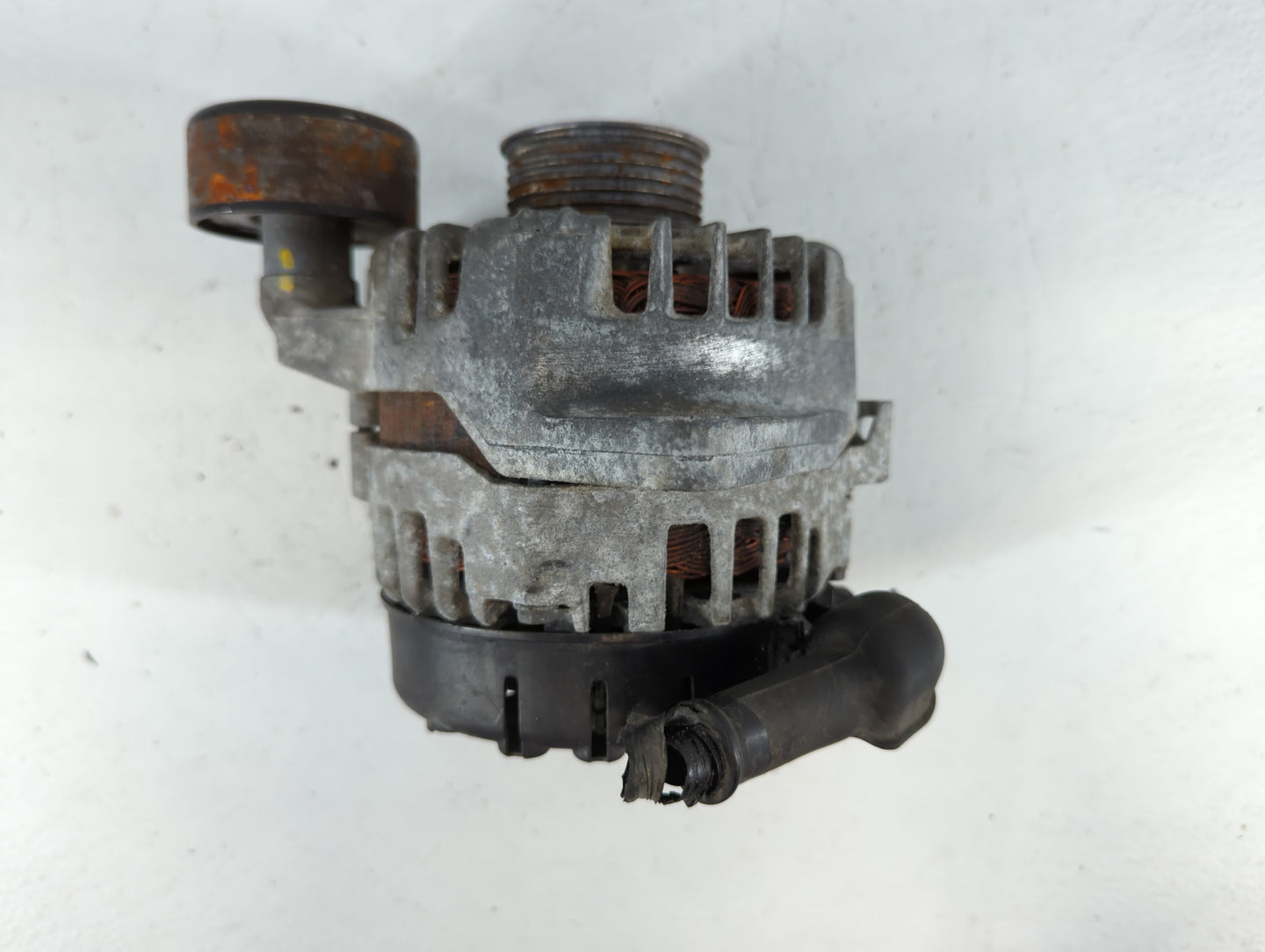 2016-2021 Hyundai Tucson Alternator Replacement Generator Charging Assembly Engine OEM P/N:2624670 37300-2E820 Fits OEM Used