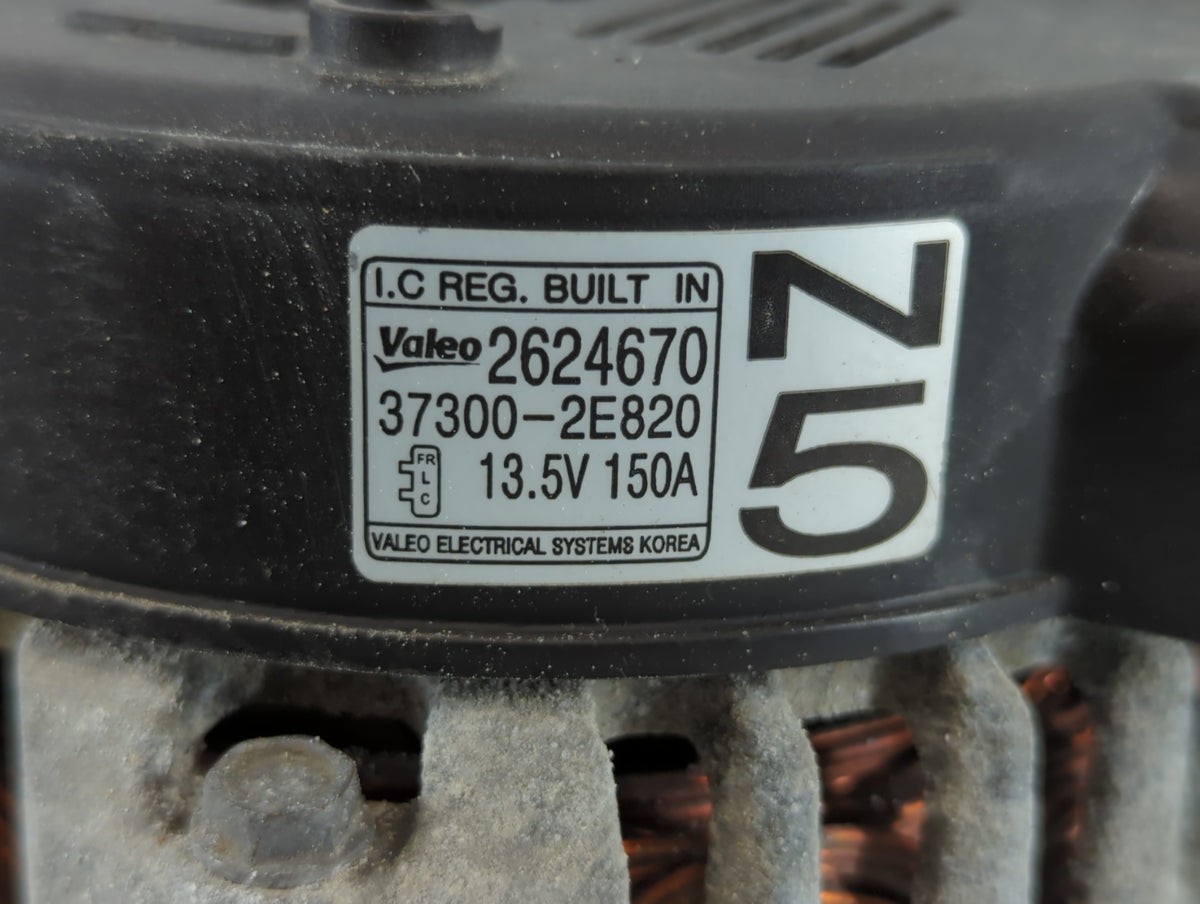 2016-2021 Hyundai Tucson Alternator Replacement Generator Charging Assembly Engine OEM P/N:2624670 37300-2E820 Fits OEM Used