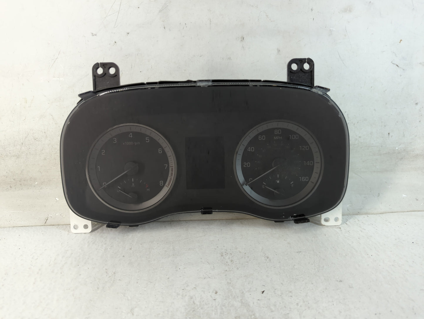 2016-2017 Hyundai Tucson Instrument Cluster Speedometer Gauges P/N:94001-D3180 Fits Fits 2016 2017 OEM Used Auto Parts - Oem