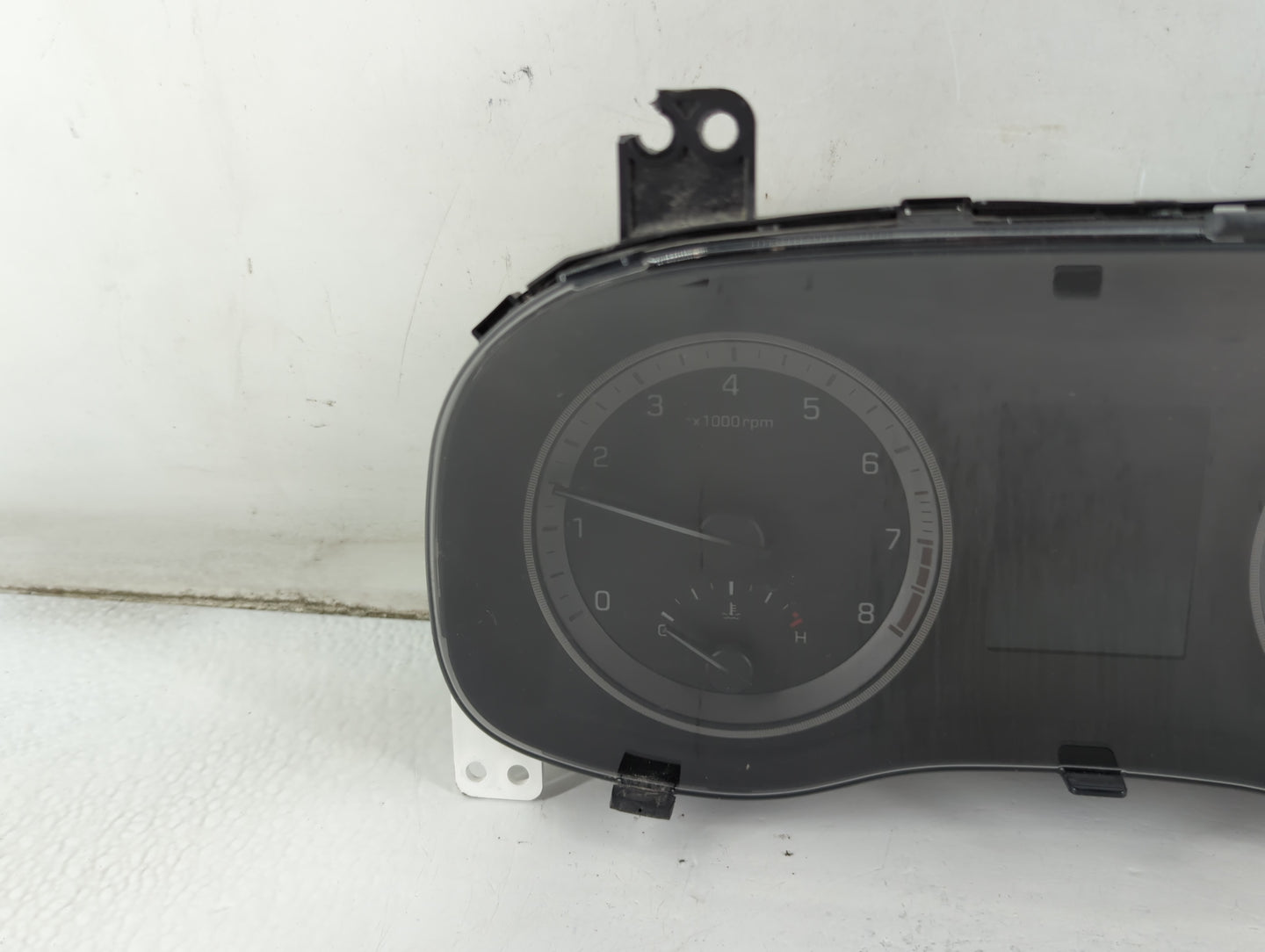 2016-2017 Hyundai Tucson Instrument Cluster Speedometer Gauges P/N:94001-D3171 Fits Fits 2016 2017 OEM Used Auto Parts - Oem