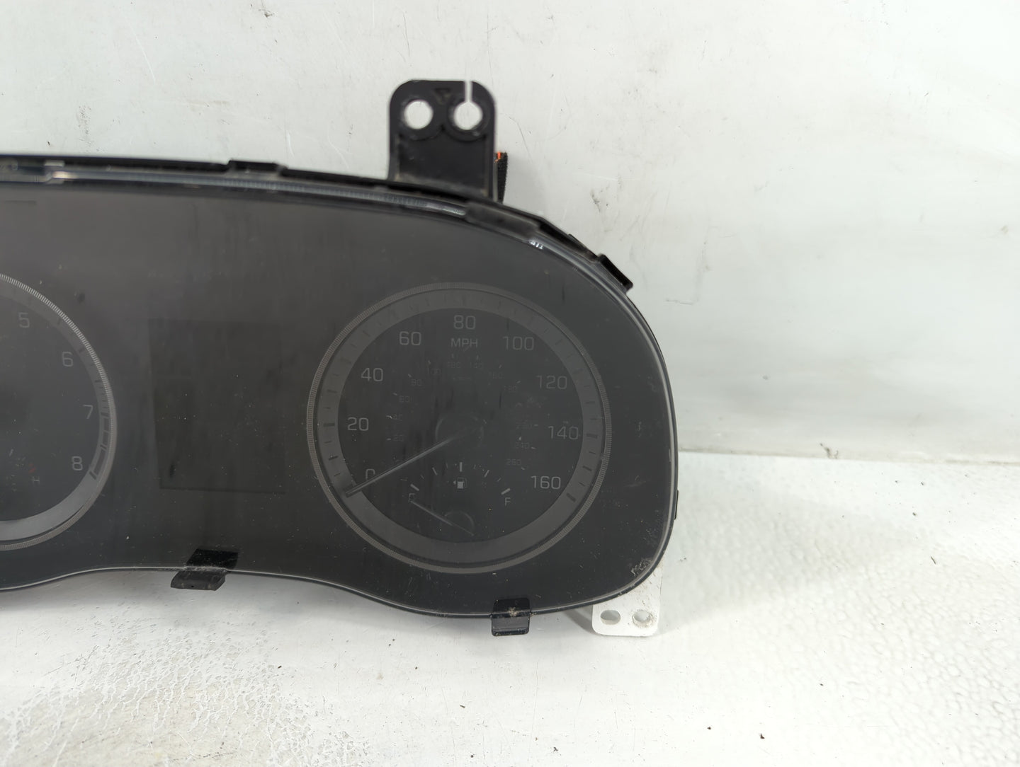 2016-2017 Hyundai Tucson Instrument Cluster Speedometer Gauges P/N:D180087 94001-D3170 Fits Fits 2016 2017 OEM Used Auto Par