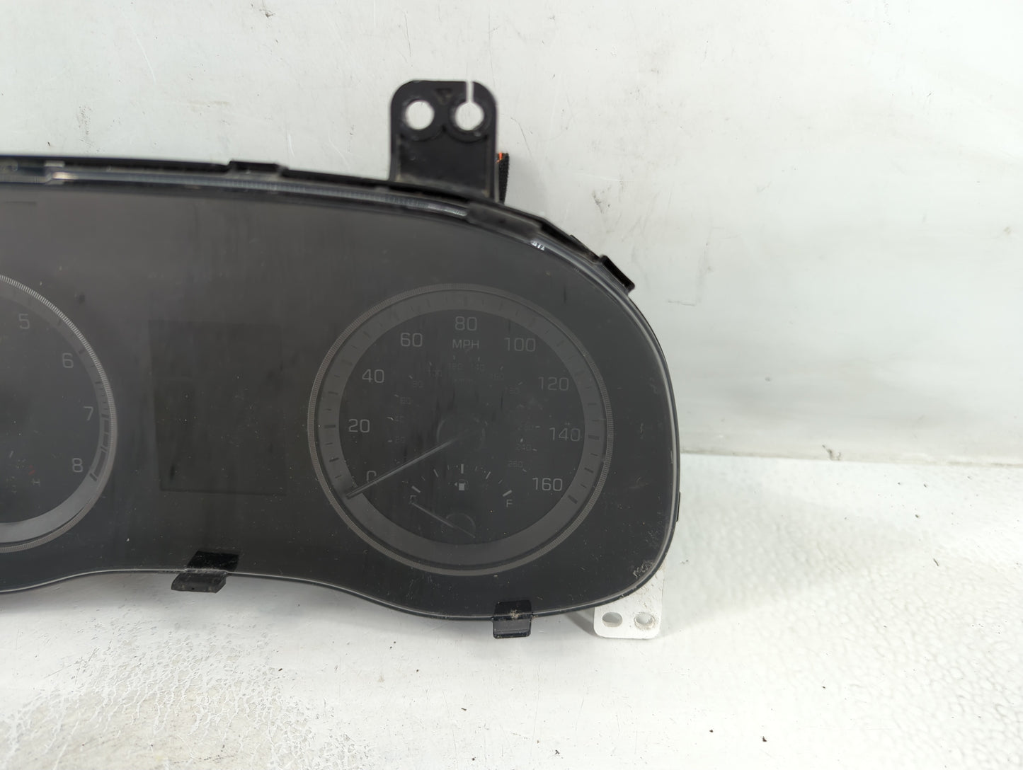 2016-2017 Hyundai Tucson Instrument Cluster Speedometer Gauges P/N:D180087 94001-D3170 Fits Fits 2016 2017 OEM Used Auto Par