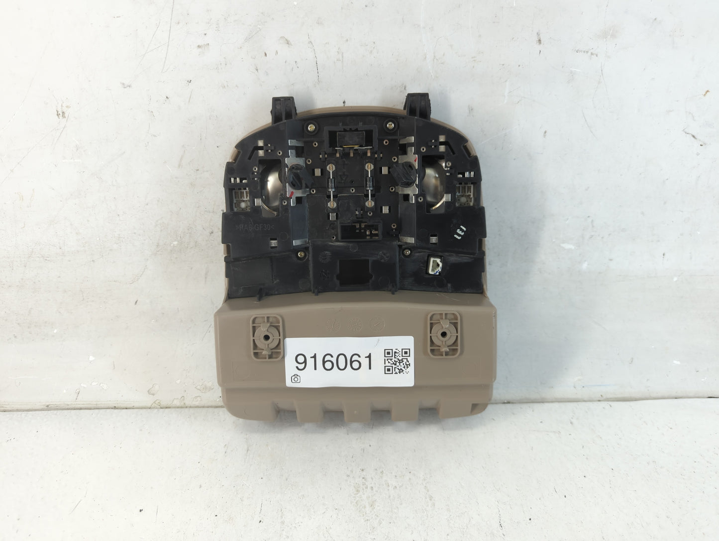 2016-2021 Hyundai Tucson Overhead Roof Console 916061 - Oemusedautoparts1.com