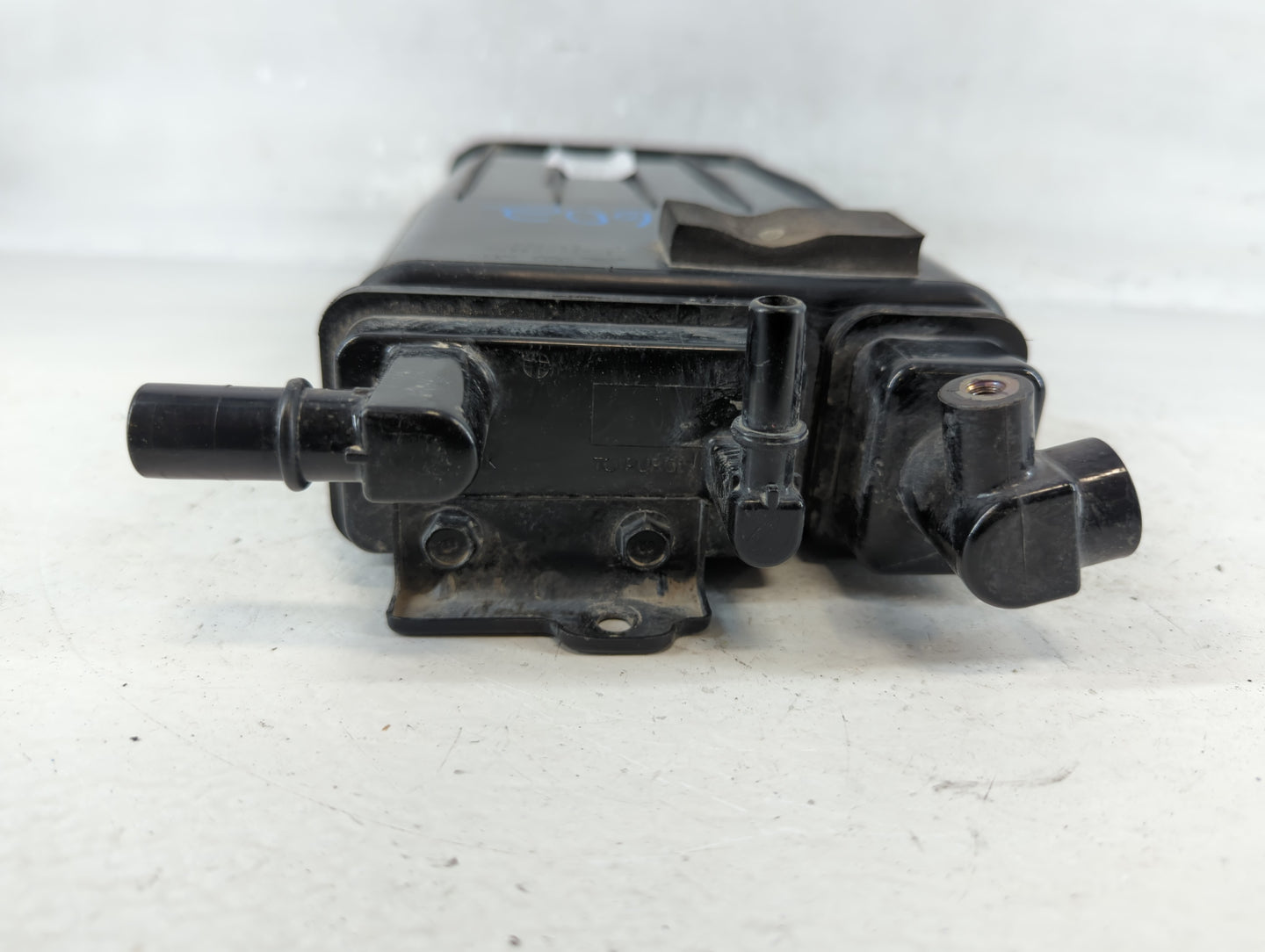 2016 Hyundai Tucson Fuel Vapor Charcoal Canister - Oemusedautoparts1.com