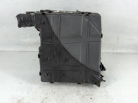 2016-2018 Hyundai Tucson Fusebox Fuse Box Panel Relay Module P/N:91422 D3150 Fits Fits 2016 2017 2018 OEM Used Auto Parts - 