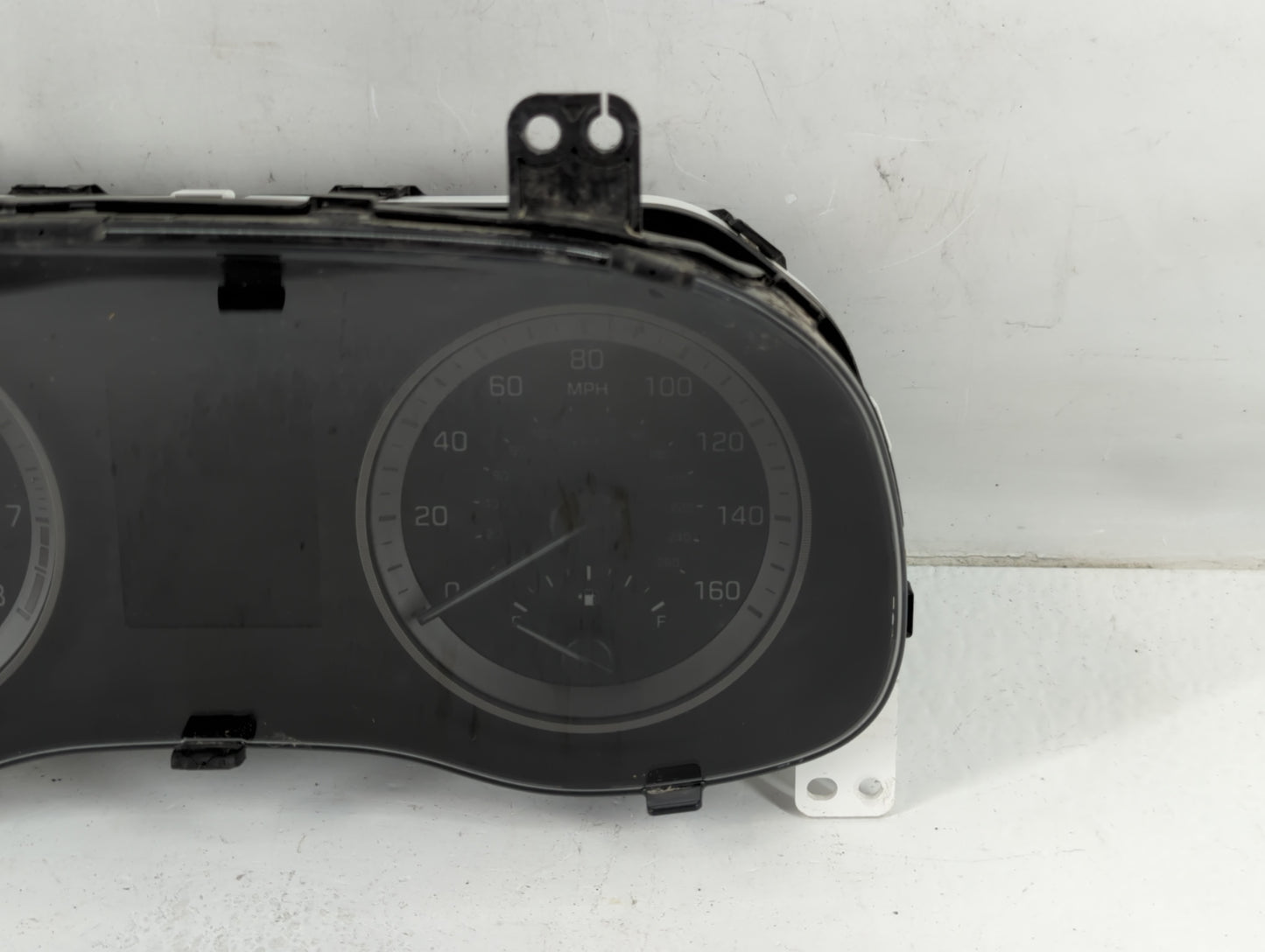 2016-2017 Hyundai Tucson Instrument Cluster Speedometer Gauges P/N:94001-D3170 Fits Fits 2016 2017 OEM Used Auto Parts - Oem