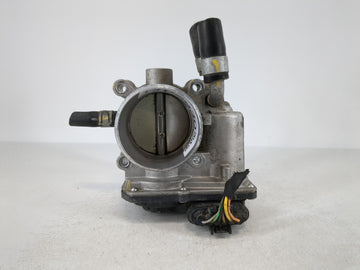 2015-2020 Hyundai Veloster Throttle Body P/N:35100-2B340 Fits Fits 2015 2016 2017 2018 2019 2020 2021 2022 OEM Used Auto Par