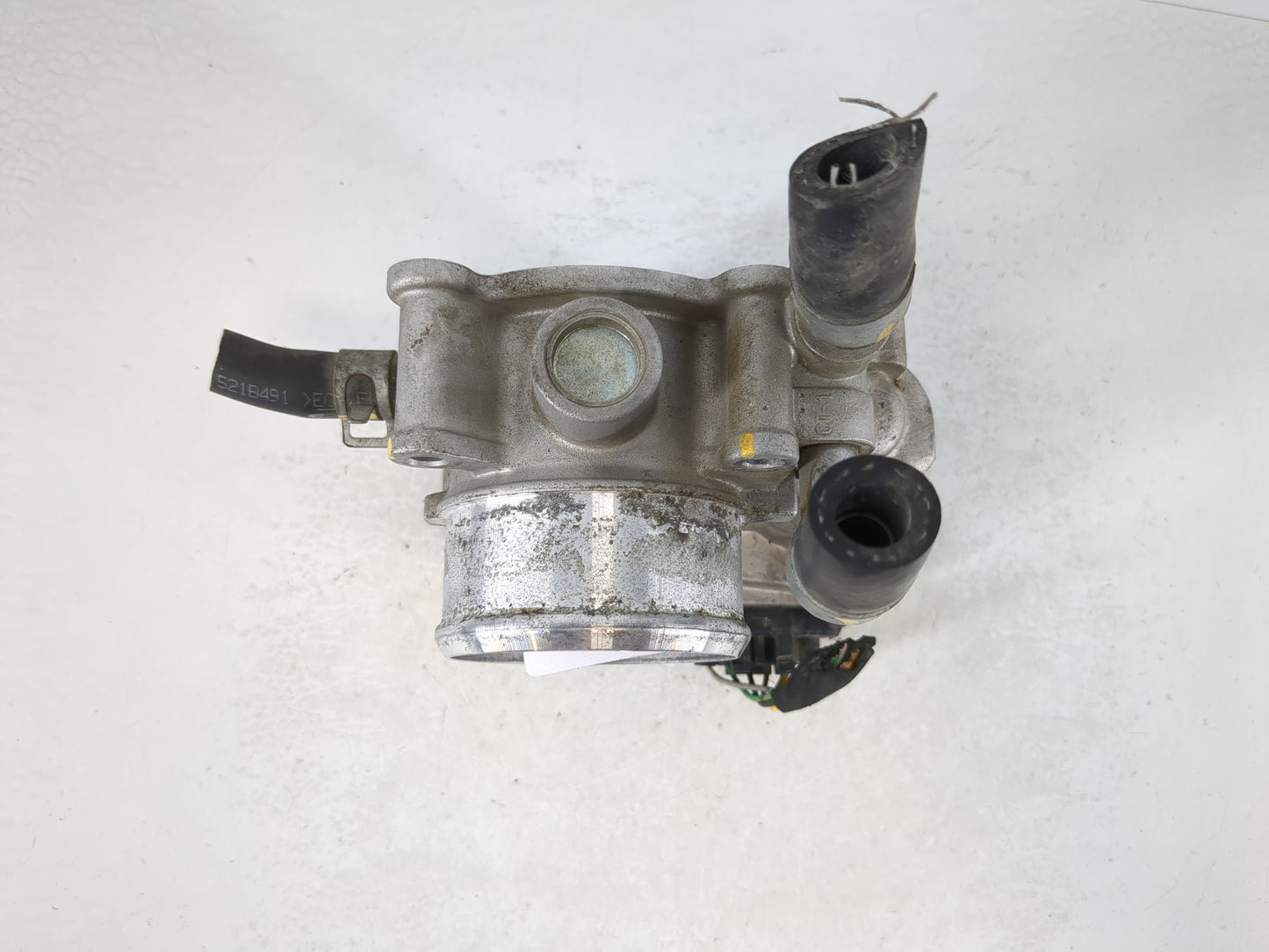 2015-2020 Hyundai Veloster Throttle Body P/N:35100-2B340 Fits Fits 2015 2016 2017 2018 2019 2020 2021 2022 OEM Used Auto Par