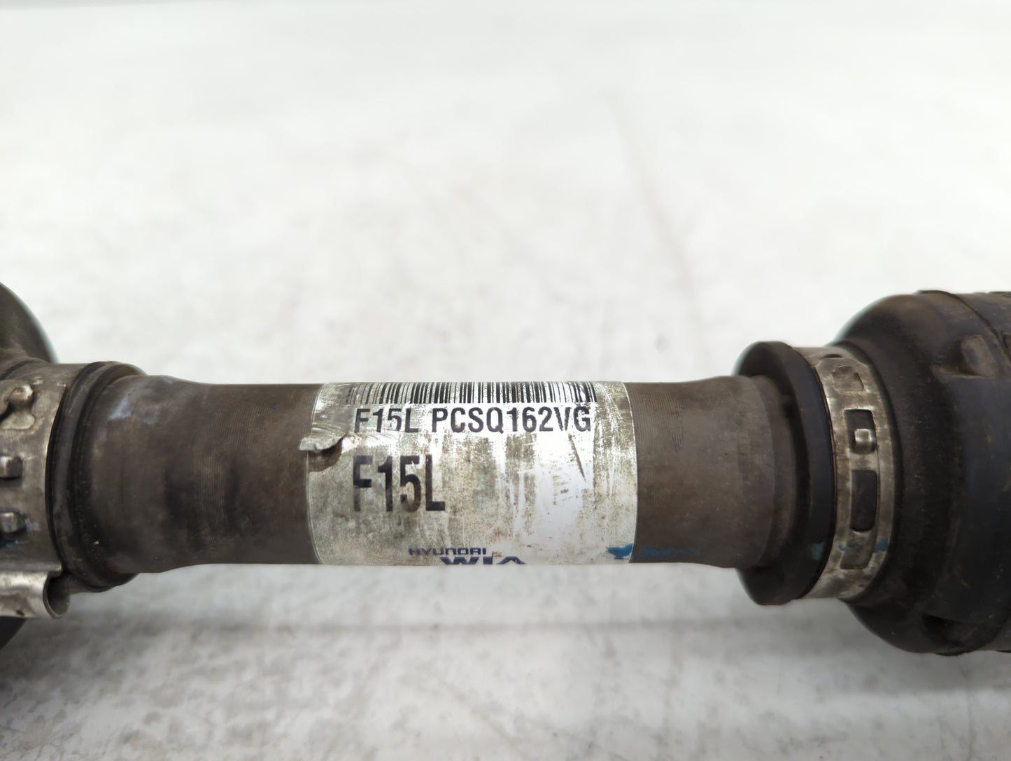 2016-2017 Hyundai Veloster Axle Shaft Front Driver Cv C/v - Oemusedautoparts1.com
