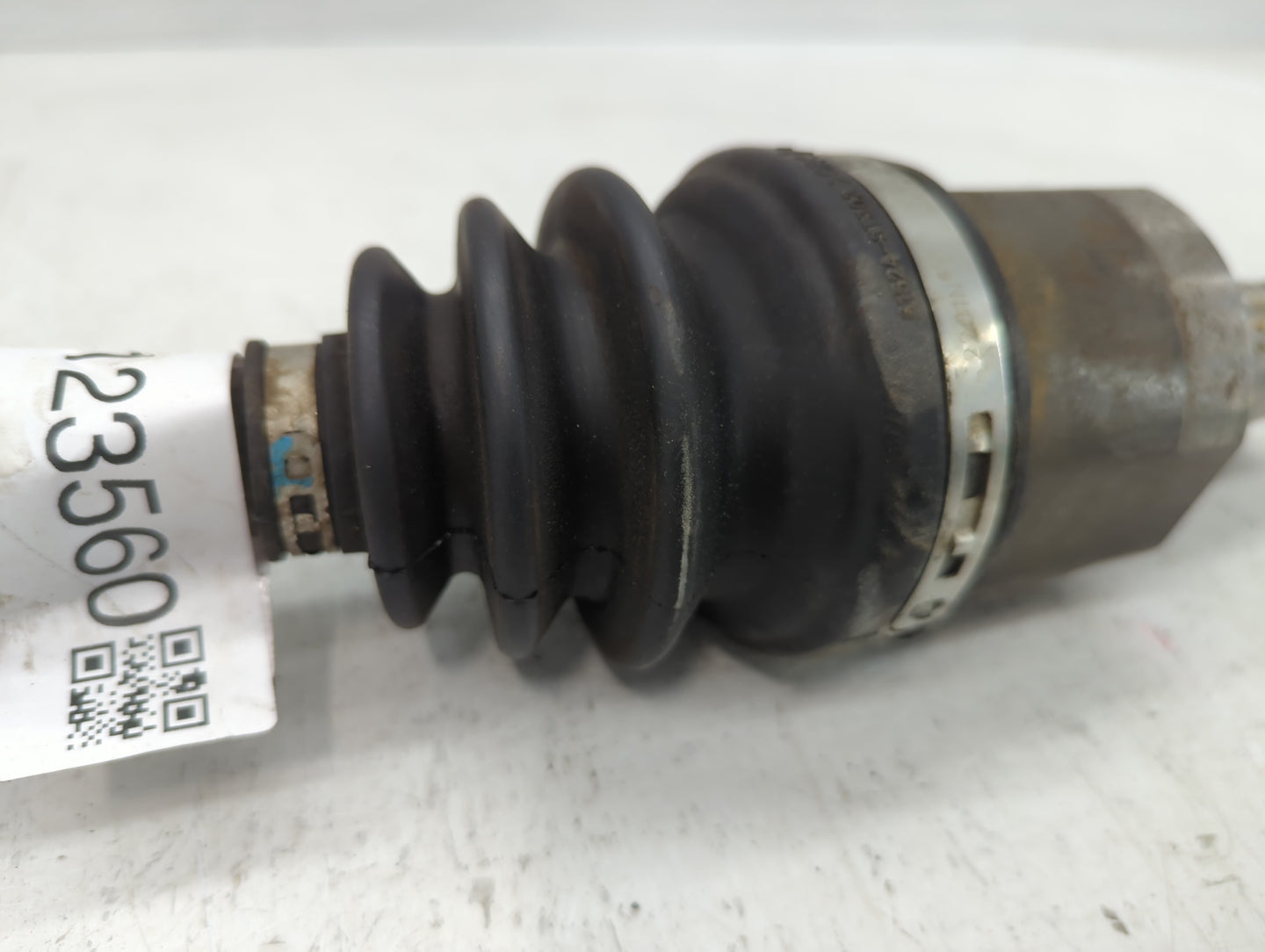 2016-2017 Hyundai Veloster Axle Shaft Front Driver Cv C/v - Oemusedautoparts1.com