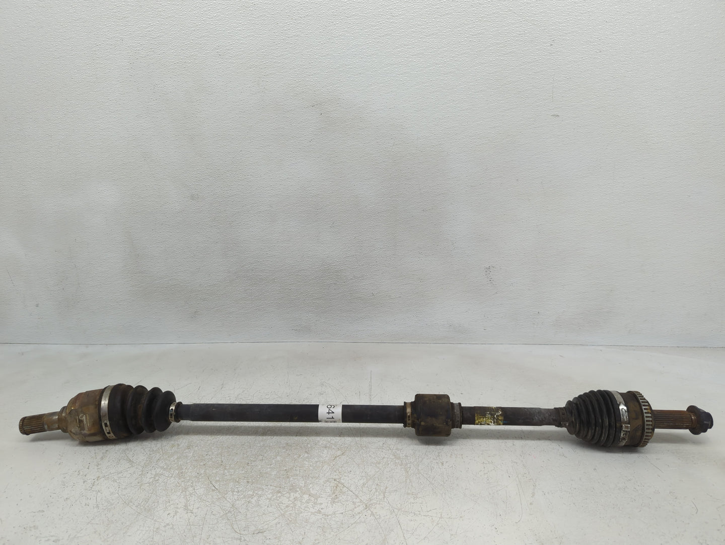 2012-2017 Hyundai Veloster Axle Shaft Front Passenger Cv C/v - Oemusedautoparts1.com