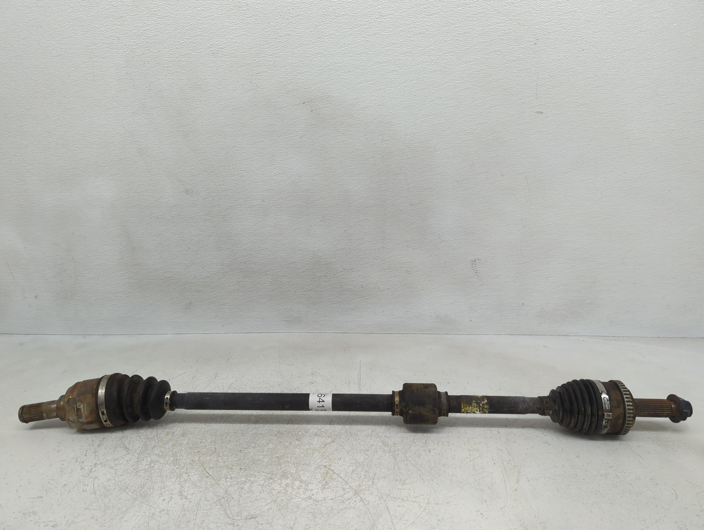 2012-2017 Hyundai Veloster Axle Shaft Front Passenger Cv C/v - Oemusedautoparts1.com