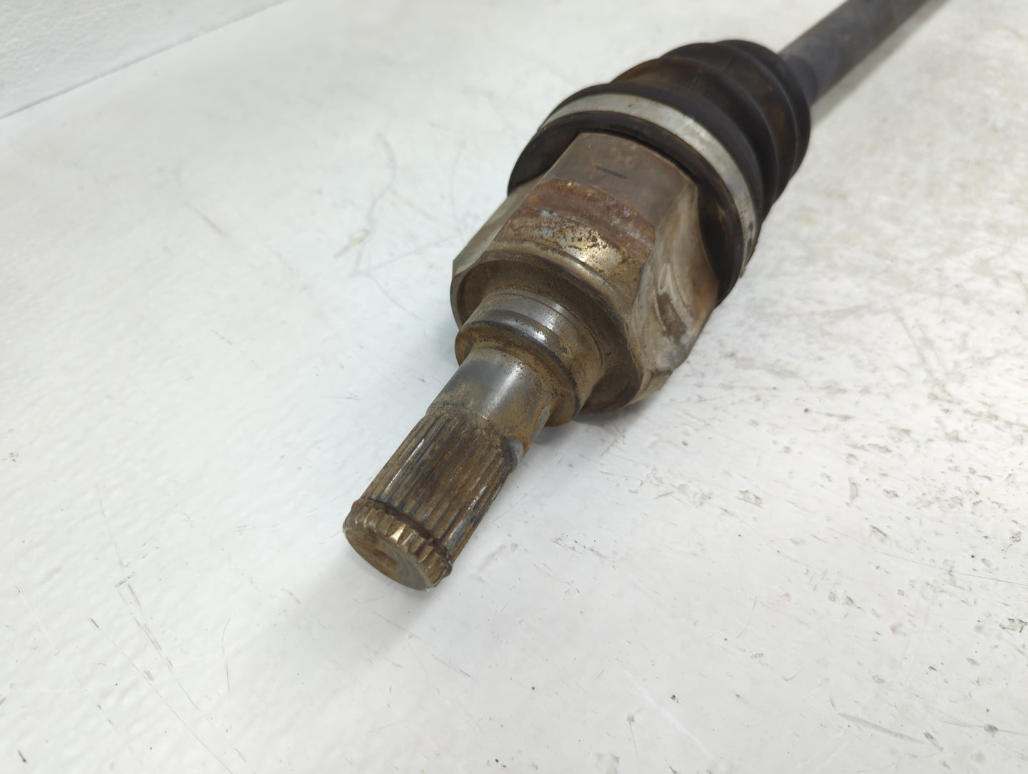 2012-2017 Hyundai Veloster Axle Shaft Front Passenger Cv C/v - Oemusedautoparts1.com