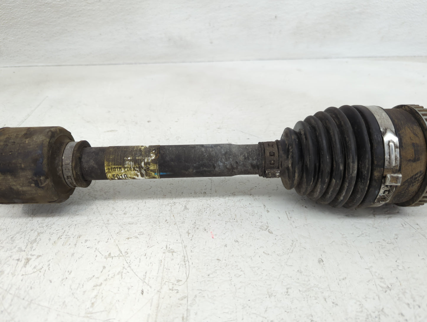2012-2017 Hyundai Veloster Axle Shaft Front Passenger Cv C/v - Oemusedautoparts1.com