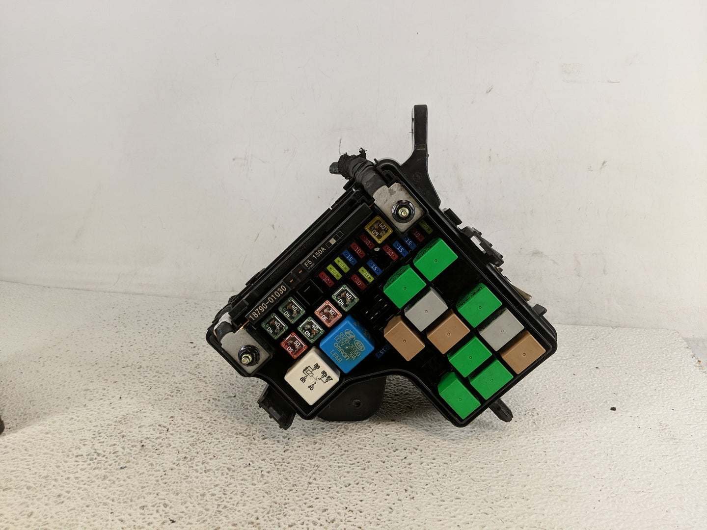 2015-2017 Hyundai Veloster Fusebox Fuse Box Panel Relay Module P/N:N91305-2V137 Fits Fits 2015 2016 2017 OEM Used Auto Parts